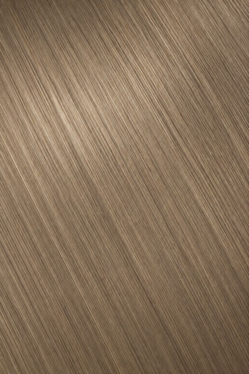 haarstraehne-mit-dunkel-natur-perlblond-farbton-der-goldwell-topchic-hair-color-haarfarbe
