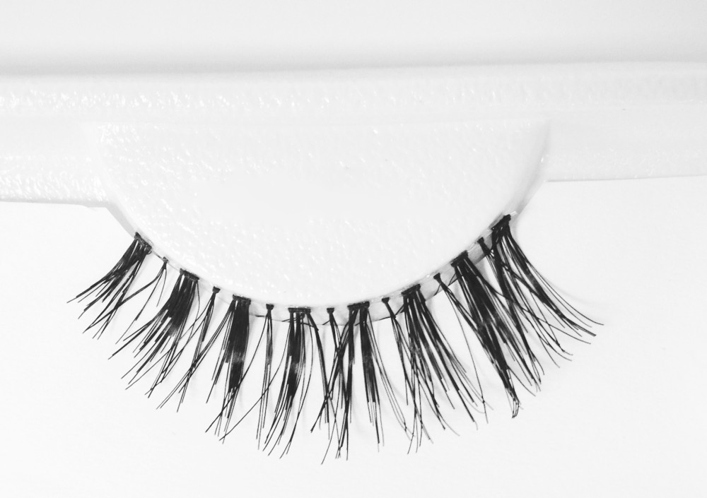 Everlash-Kuenstliche-Wimpern-Flexibands-Schwarz-Beverly-Stopperka