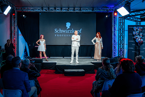 stopperka-hausmesse-schwarzkopf-professional-buehnenshow-mit-publikum-und-moderation-bild-von-imsalon